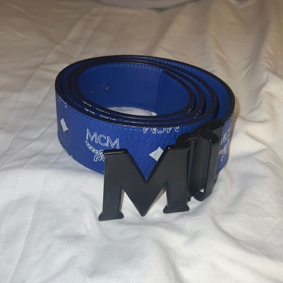 MCM blue reversible belt